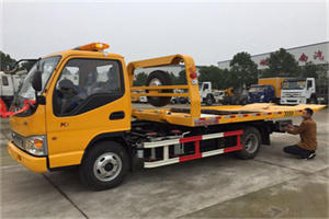 新龙哪里有拖车服务